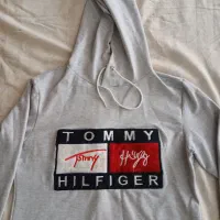 تعدادی لباس|لباس|اصفهان, قهجاورستان|دیوار