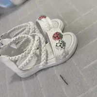 کفش بچگانه سایز ۲۵ و ۲۴