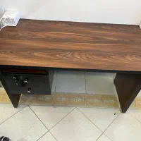 میز تحریر و کامپیوتر|میز تحریر و کامپیوتر|صدرا-فارس, فاز ۱|دیوار