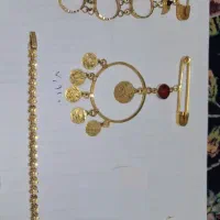 طلا در حد نو 300 بالای تابلو