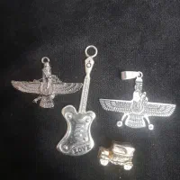 پلاک و گوشواره