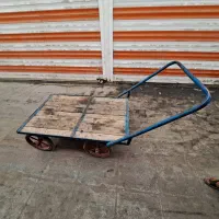 گاری چهارچرخ