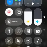 گوشی ایفون ۱۱