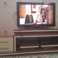 تلوزیون سونی ۳۲ اینچ سالم با میز