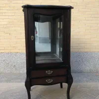 ویترین دوطبقه