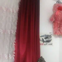 یه عدد پرده با دوتا والان مخمل