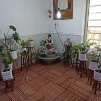 آبنما و استند گلدان