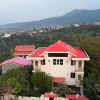 ویلای در سه طبقه مجزا در دل طبیعت بیکران