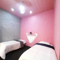 اجاره روزانه منزل مبله ویلایی|اجارهٔ کوتاه‌مدت آپارتمان و سوئیت|شیراز, زند|دیوار