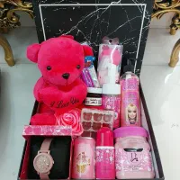 باکس کادو صورتی ولنتاین و تولد