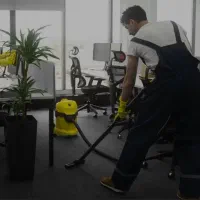 نظافت منزل و راه پله
