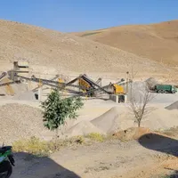 به یک نفر آشپز برای پخت غذانهار نیازمندیم