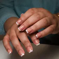 انجام خدمات ناخن با بهترین متریال روز