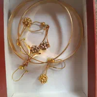 فروش دوتا النگو و دوتا گوشواره بچه گانه