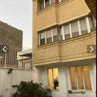 فروش-ملک-ویلایی-در-سه-طبقه