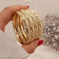 النگوطلاروس یاقوت