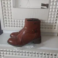 کفش ها کاملا سالم هستن|کیف، کفش، کمربند|فولادشهر, مسکن مهر فولادشهر|دیوار