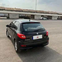 پژو ۲۰۷ پاناروما ۴۰۲