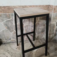 چهارپایه اهنی سبک