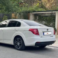 بسترن B50F