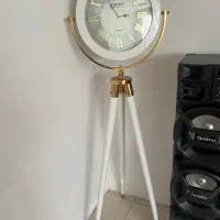 ساعت ایستاده