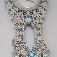 ساعت دیواری سالم وزیبا