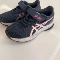 کفش asics اورجینال سایز ۳۲