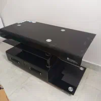 میز تلویزیون شیشه ای