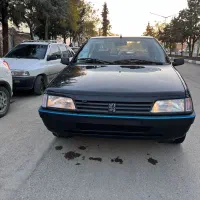 پژو روا عروسک