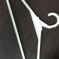 لباس رگال چوب لباسی آویز کت شلوار چوب کار|بندرخت و رخت‌آویز|قم, نیروگاه|دیوار
