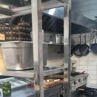 صندوق دار، پیک،آشپز ،کمک آشپز،سالن دار