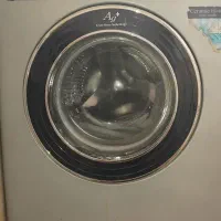 ماشین لباسشویی|ماشین لباسشویی و خشک‌کن لباس|قم, زنبیل آباد|دیوار