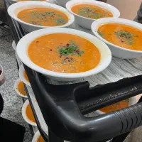 به تعدادی همکار ماهر کمک آشپز وسالن کار نیازمندیم