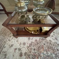 مبل ۷ نفره و میز وسط
