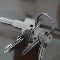 دسته کلید پیدا کردم