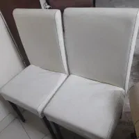 دو عدد صندلی