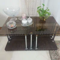 میز وسط با گل میز