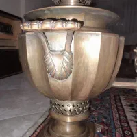 سماورروس قدیمی روی ساچمه ۱۸۰درجه میچرخد|کلکسیون اشیاء عتیقه|همدان, |دیوار