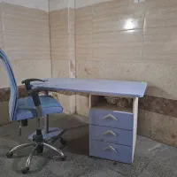 میز تحریر و صندلی