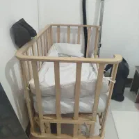 تخت نوزاد