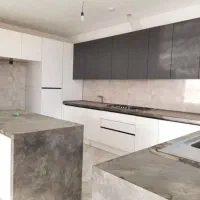 ۱۰۰ متری نوساز _ کم واحد_ پلان شیک و مدرن _ سنددار