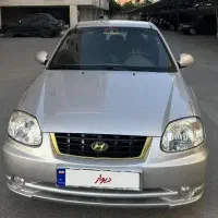 ورنا مدل ۱۳۸۹ بی‌رنگ