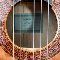 گیتار یاماها C40|گیتار، بیس، امپلیفایر|صدرا-فارس, فاز ۱|دیوار