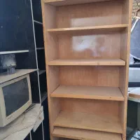 طبقه  چوبی و میز چوبی و اهنی|کتابخانه، شلف، قفسه‌های دیواری|کاشان, فاز ۲ ناجی آباد|دیوار