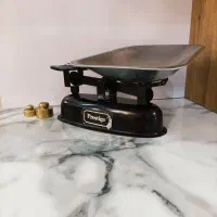 ترازوی یک وجبی قدیمی|کلکسیون اشیاء عتیقه|زنجان, |دیوار