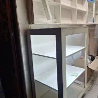 ویترین و استند دیواری چراغ ال ای دار