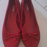 یک جفت کفش عروسکی