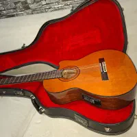 گیتار Ak80 ce