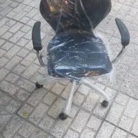 صندلی گردان صدفی