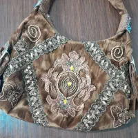 کیف مخمل و دست دوز